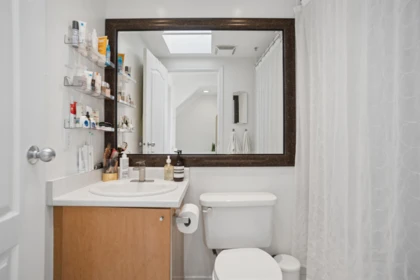 Primary Bathroom Photo of 203 2190 W 5th Avenue, Vancouver, BC