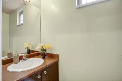 Primary Bathroom Photo of 7 6033 168 Street, Surrey, BC