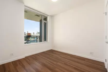 Primary Bathroom Photo of 1408 1661 Quebec Street, Vancouver, BC