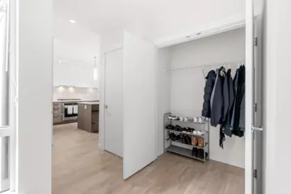 205 615 E 3rd Street, North Vancouver, BC, North vancouver — Apartment/Condo for sale