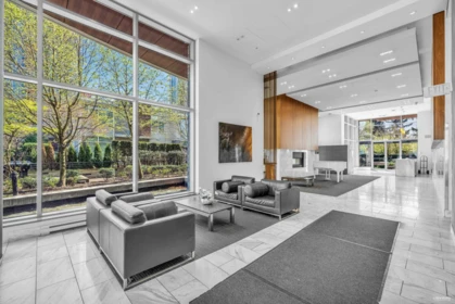 Entry Foyer Photo of 908 4880 Bennett Street, Burnaby, BC