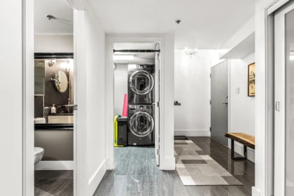Hallway Photo of 404 549 Columbia Street, New Westminster, BC