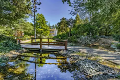 Community Amenities Photo (Clubhouse) of 203 12890 17 Avenue, Surrey, BC