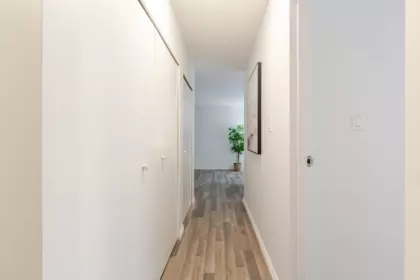 Entry Foyer Photo of 203 12890 17 Avenue, Surrey, BC
