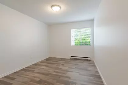 Swimming Pool Photo of 203 12890 17 Avenue, Surrey, BC