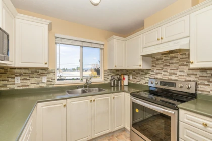 Dining Area Photo of 303 2350 Westerly Street, Abbotsford, BC