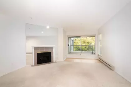 Living Room Photo of 210 2250 W 3rd Avenue, Vancouver, BC