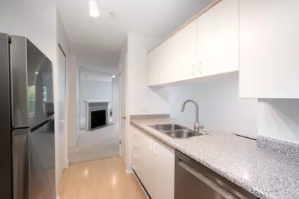 Powder Room Photo of 210 2250 W 3rd Avenue, Vancouver, BC