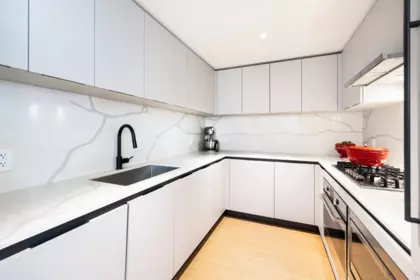 204 2235 E Broadway Street, Vancouver, BC, Vancouver — Apartment/Condo for sale