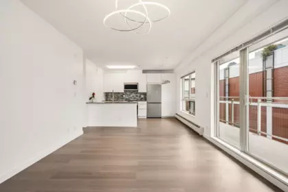 303 1033 St. Georges Avenue, North Vancouver, BC, North Vancouver — Apartment/Condo for sale