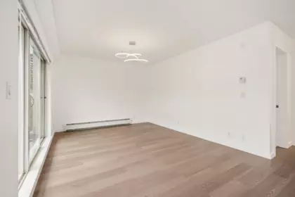 303 1033 St. Georges Avenue, North Vancouver, BC, North Vancouver — Apartment/Condo for sale