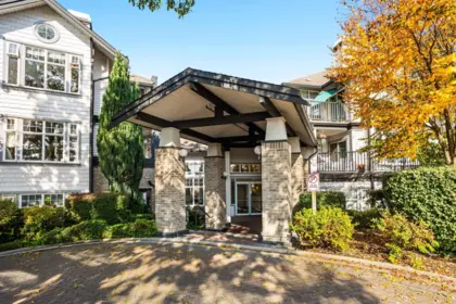 211 83 Star Crescent, New Westminster, BC, New Westminster — Apartment/Condo for sale