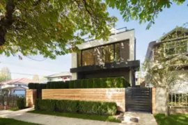 2 231 E 39th Avenue, Vancouver, BC