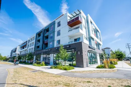B409 14438 72 Avenue, Surrey, BC, Surrey — Apartment/Condo for sale