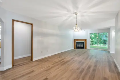 124 10584 153 Street, Surrey, BC, Surrey — Townhouse for sale