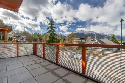1056 Jay Crescent, Squamish, BC, Squamish — Single Family Residence for sale