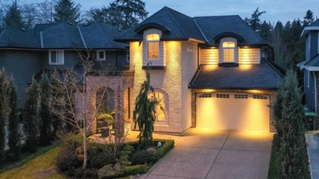 817 163a Street, Surrey, BC, Surrey — Single Family Residence for sale