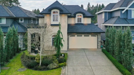 817 163a Street, Surrey, BC, Surrey — Single Family Residence for sale
