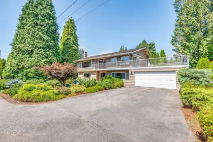 561 Berry Street, Coquitlam, BC, Coquitlam — Single Family Residence for sale