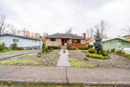 6037 Service Street, Burnaby, BC, Burnaby — Single Family Residence for sale
