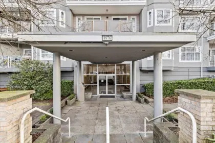 104 8976 208 Street, Langley, BC, Langley — Apartment/Condo for sale