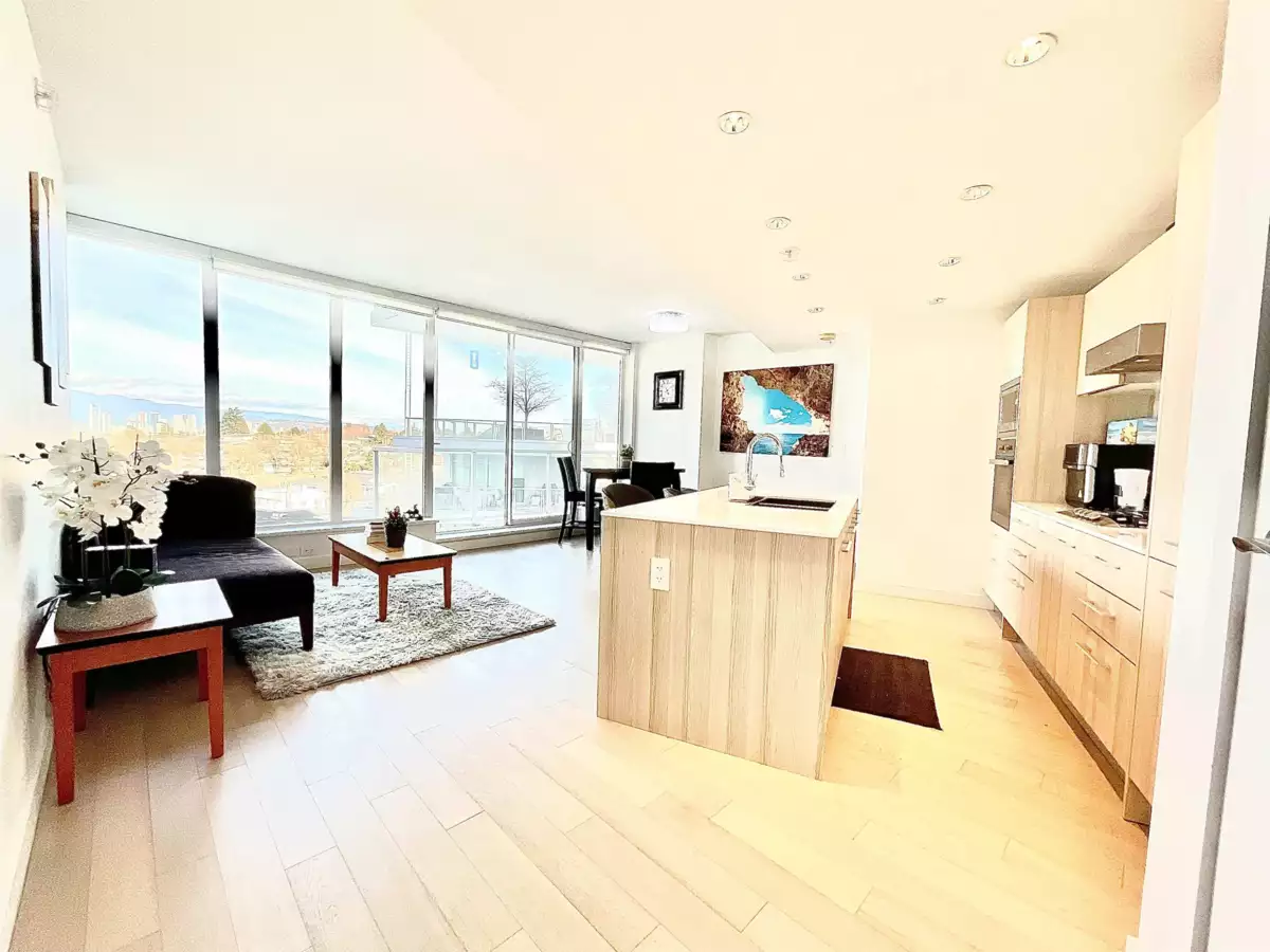 Fitness Center Photo Near 809 4638 Gladstone Street, Vancouver, BC