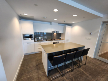 Basement Recreation Room Photo of 809 4638 Gladstone Street, Vancouver, BC