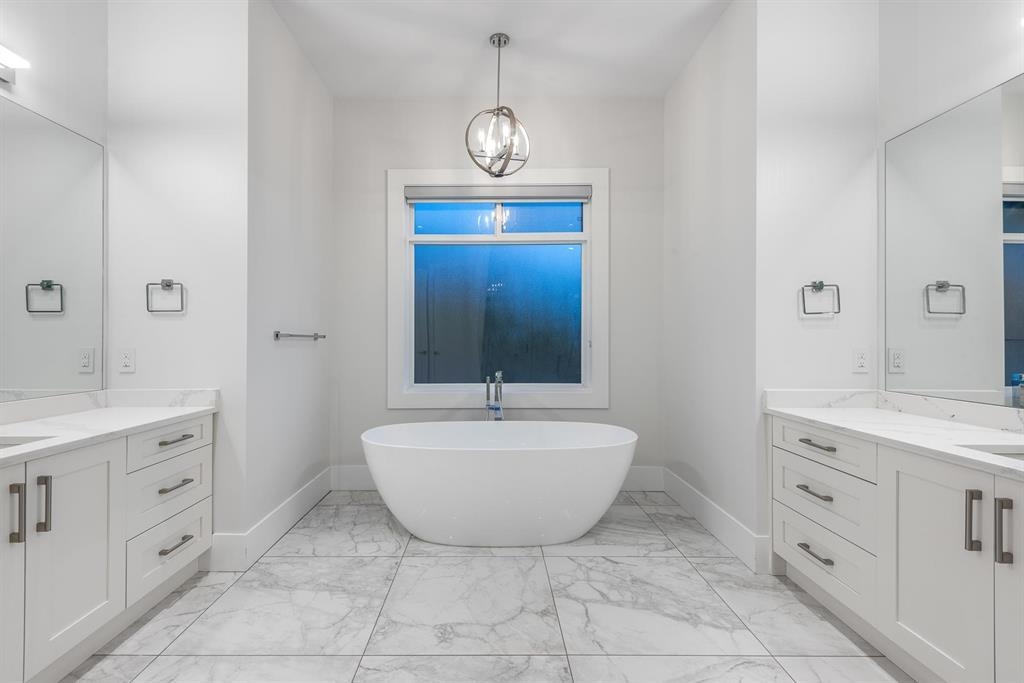 Hallway Photo of 19932 3b Avenue, Langley, BC