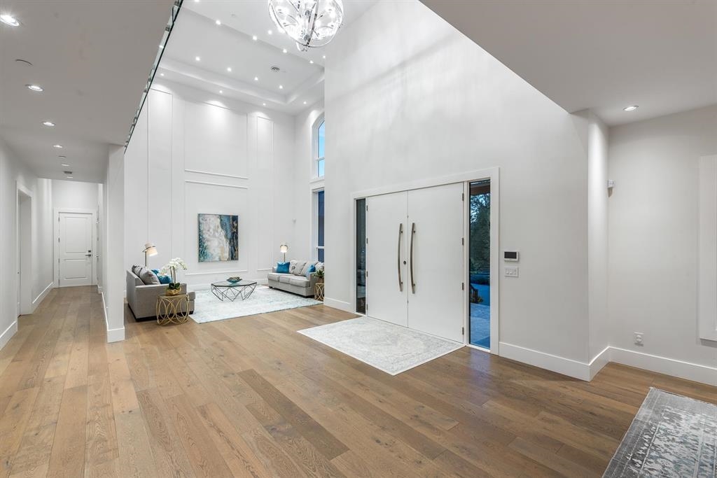 Living Room Photo of 19932 3b Avenue, Langley, BC