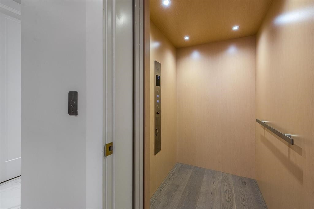 Office / Den Photo of 19932 3b Avenue, Langley, BC