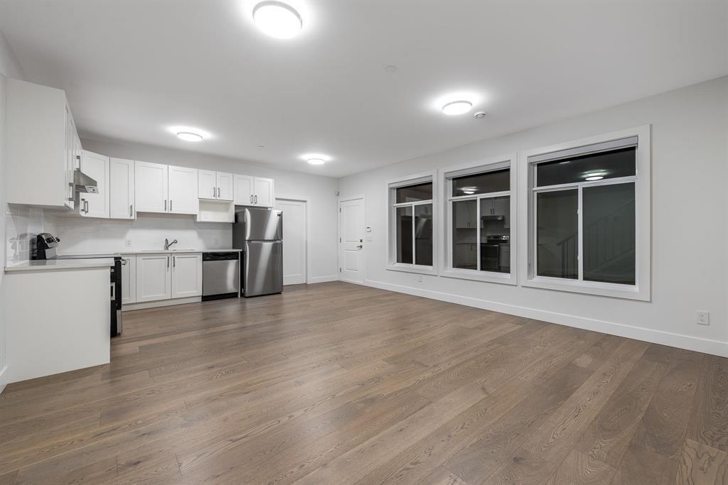 Outdoor Deck Photo of 19932 3b Avenue, Langley, BC