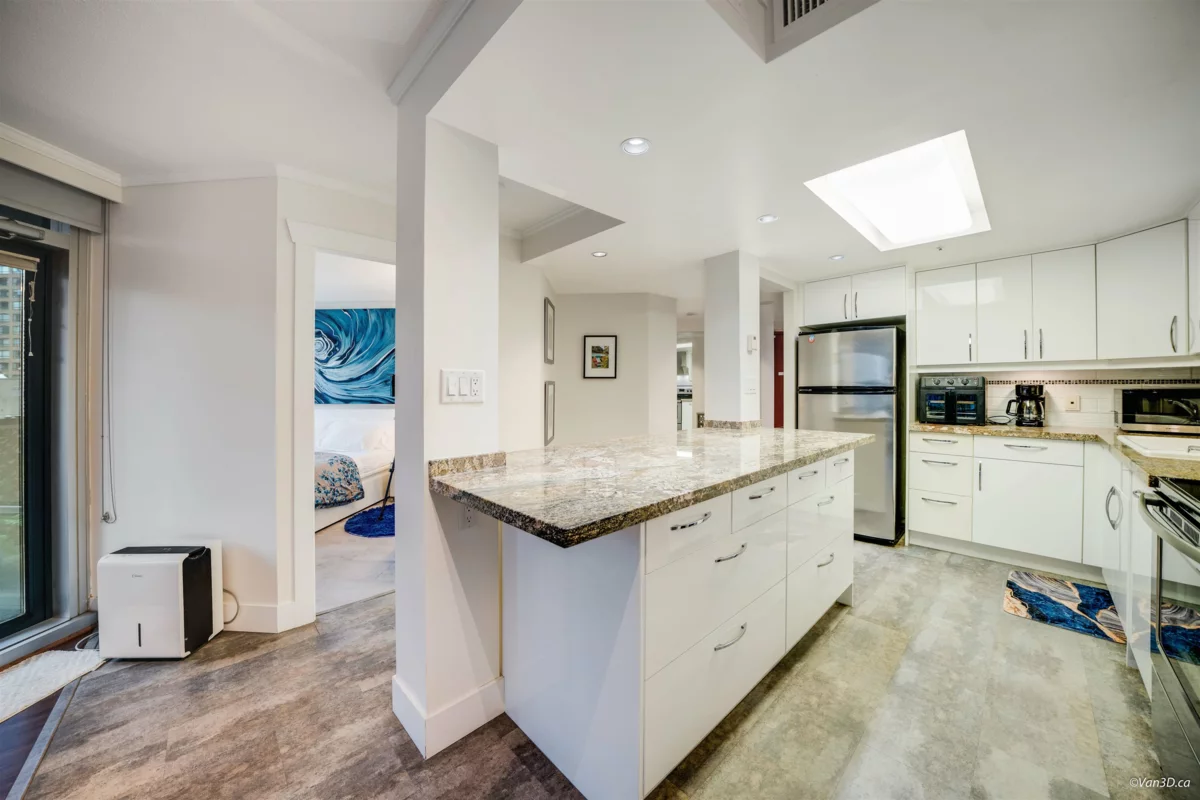 Exterior Rear Photo of 701 1050 Burrard Street, Vancouver, BC