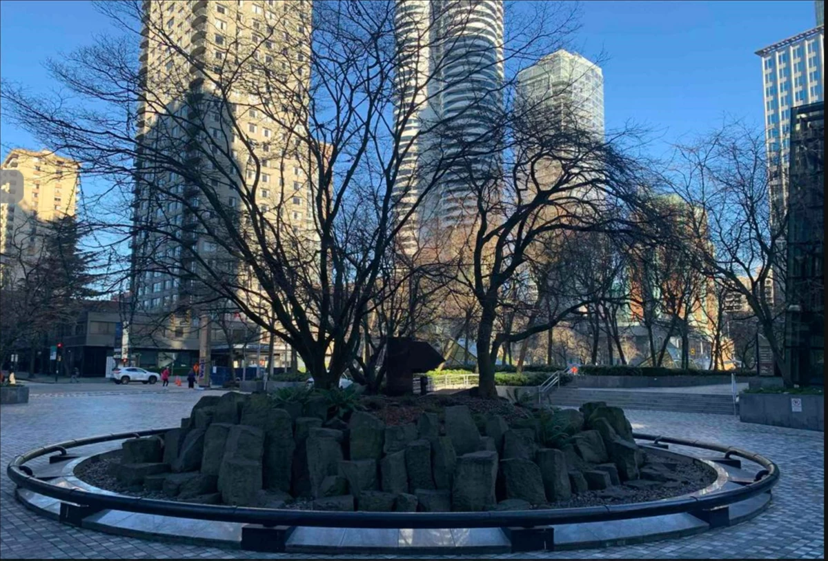 Garden / Landscaping Photo of 701 1050 Burrard Street, Vancouver, BC