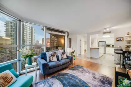 Breakfast Nook Photo of 701 1050 Burrard Street, Vancouver, BC