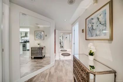 Dining Area Photo of 701 1050 Burrard Street, Vancouver, BC