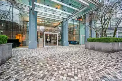 Front Yard Photo of 701 1050 Burrard Street, Vancouver, BC