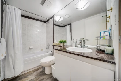 Laundry Room Photo of 701 1050 Burrard Street, Vancouver, BC