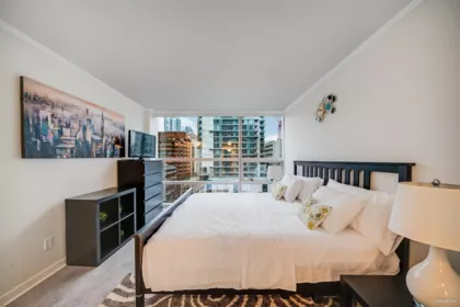 Powder Room Photo of 701 1050 Burrard Street, Vancouver, BC