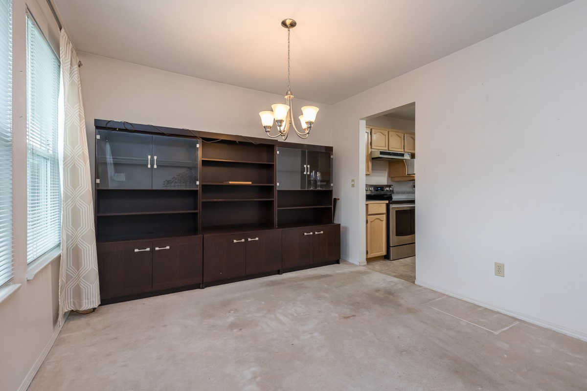 Primary Bathroom Photo of 88 34959 Old Clayburn Road, Abbotsford, BC