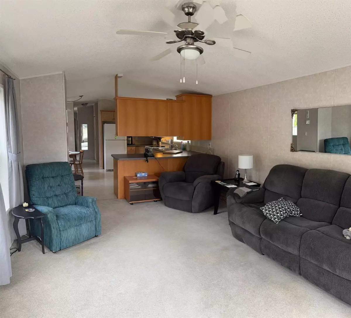 Kitchen Island Photo of 11 12793 Madeira Park Road, Madeira Park, BC