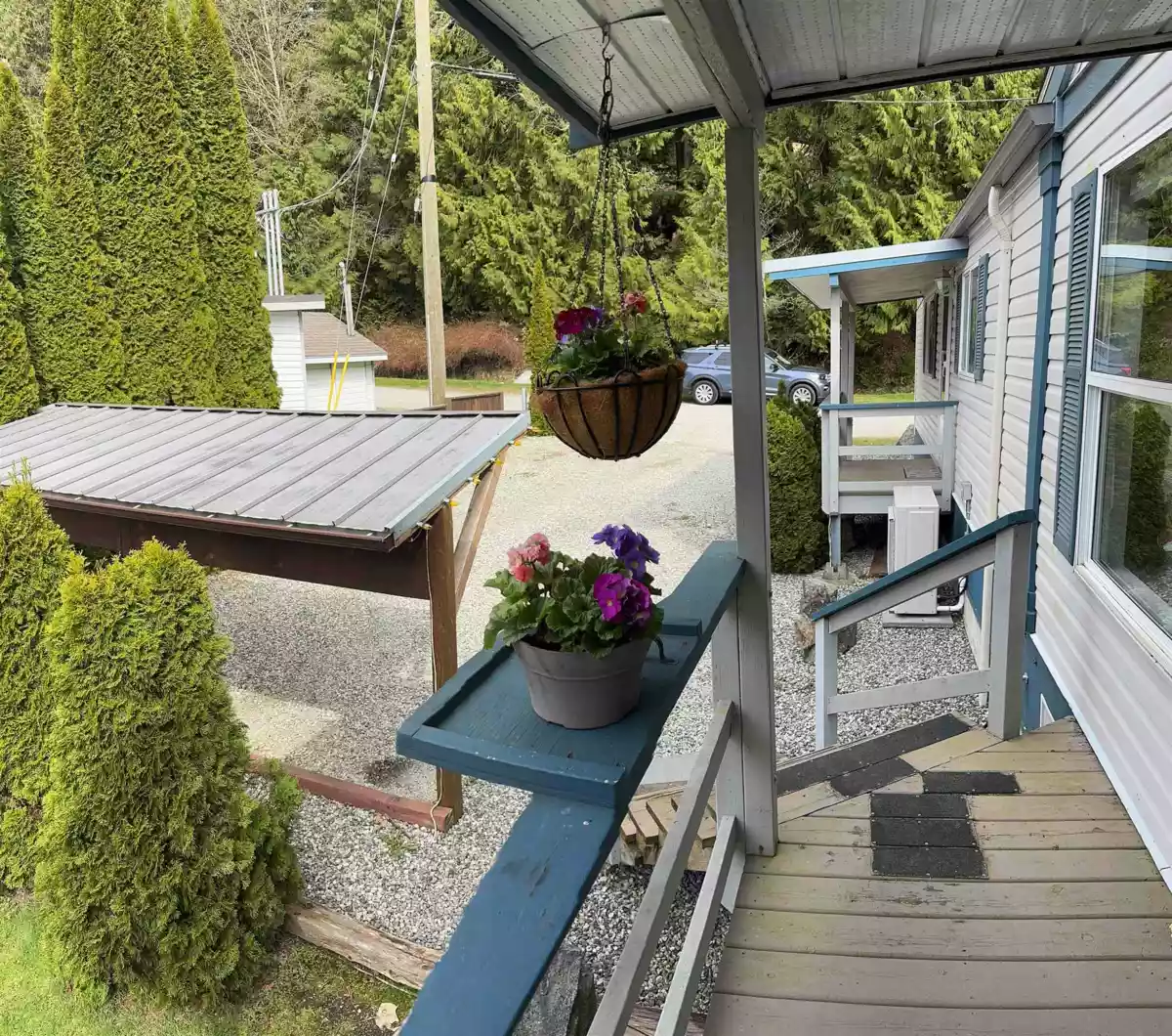 Laundry Room Photo of 11 12793 Madeira Park Road, Madeira Park, BC