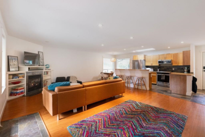 8116 Alderwood Road, Halfmoon Bay, BC, Halfmoon bay — Single Family Residence for sale