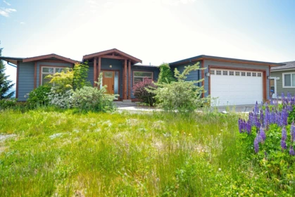 6247 Apollo Road, Sechelt, BC, Sechelt — Single Family Residence for sale