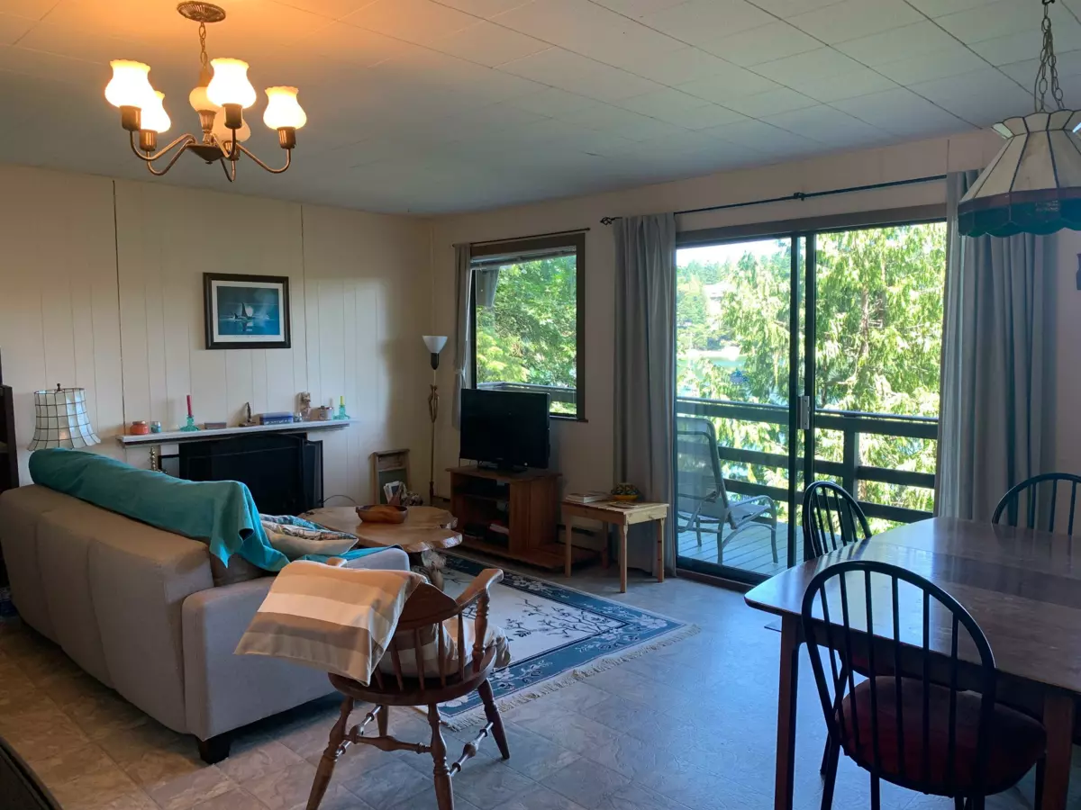 Guest Bathroom Photo of 706 Horton Bay Road, Mayne Island, BC