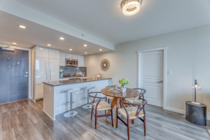 2302 3100 Windsor Gate, Coquitlam, BC, Coquitlam — Apartment/Condo for sale