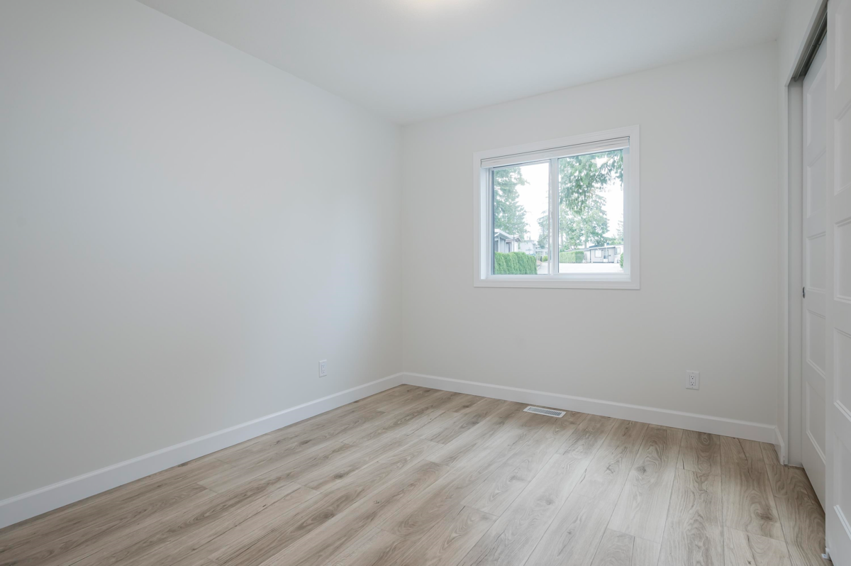 Entry Foyer Photo of 19 24330 Fraser Highway, Langley, BC
