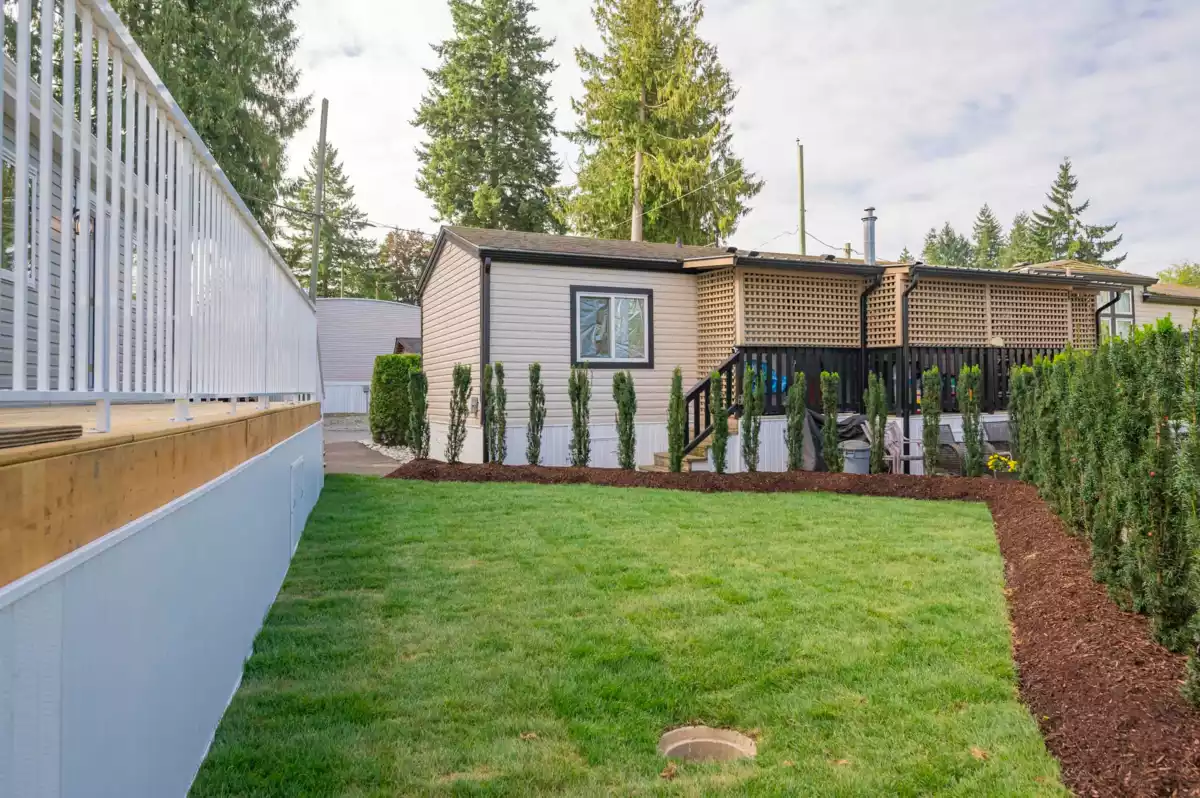 Front Yard Photo of 19 24330 Fraser Highway, Langley, BC