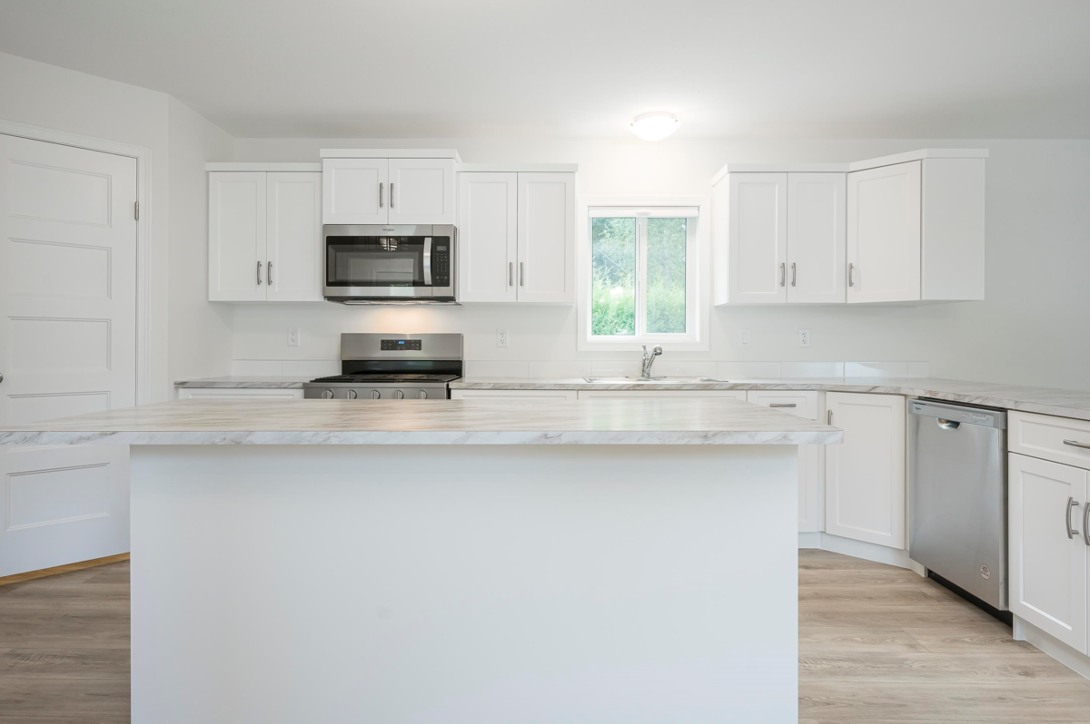 Kitchen Photo of 19 24330 Fraser Highway, Langley, BC