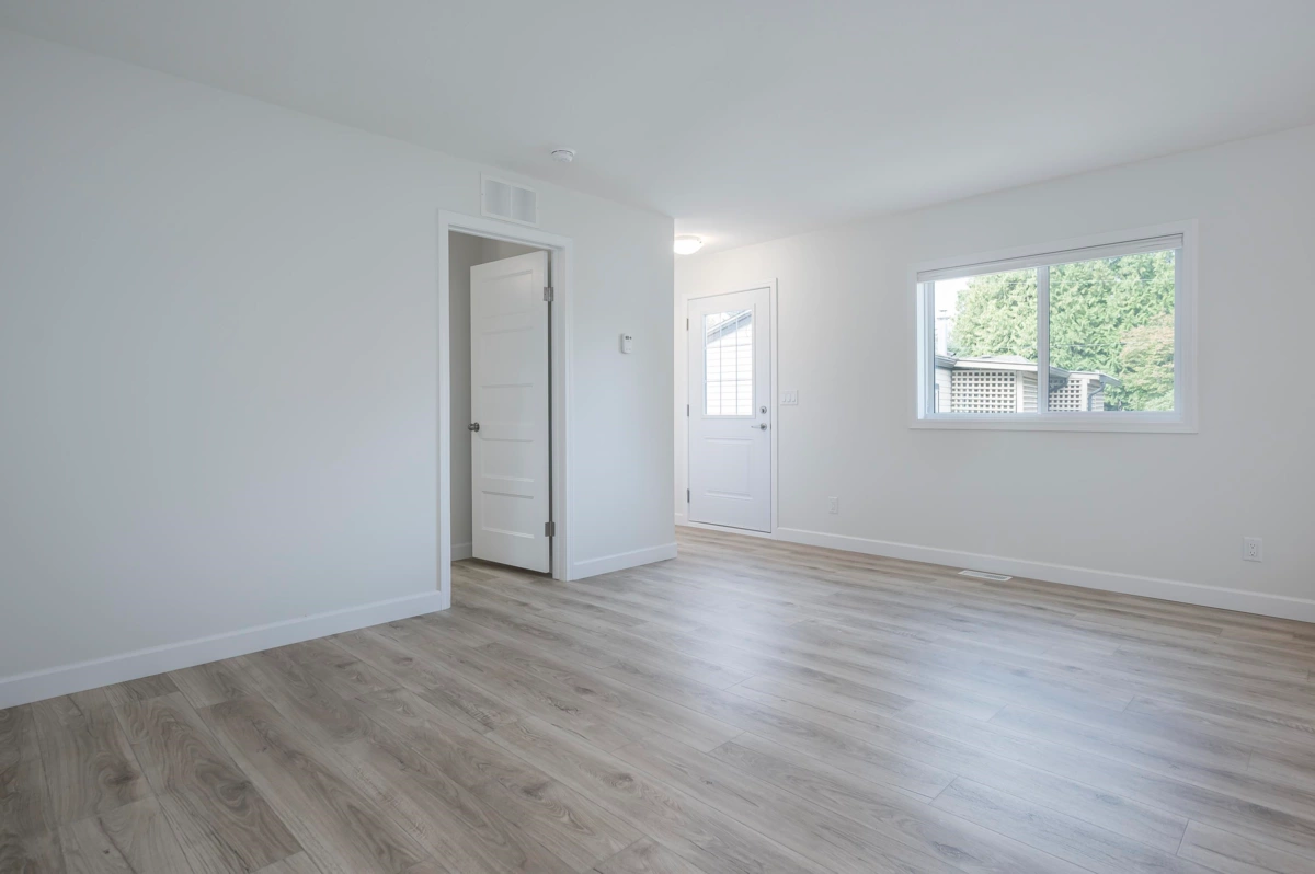 Walk-In Closet Photo of 19 24330 Fraser Highway, Langley, BC