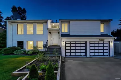 22924 88 Avenue, Langley, BC, Fort Langley — 3 bed single family residence for sale